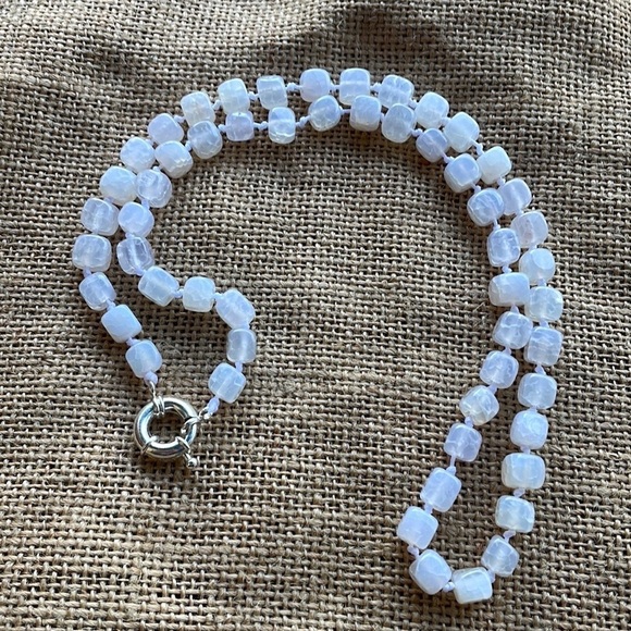 White Cracked Agate Stone Beaded Square knot Necklace Handmade New Knotted - Picture 1 of 5